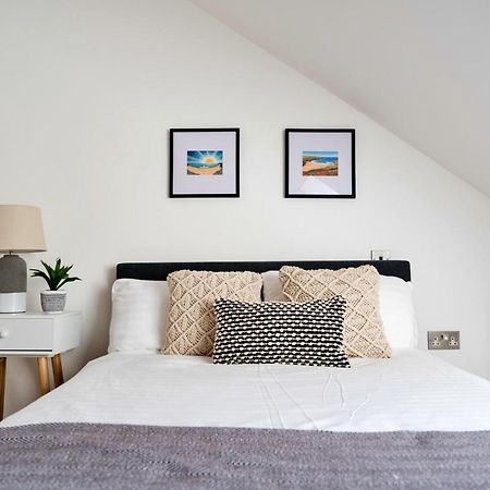 Finest Retreats - Tolcarne Stay - Luxury Newquay Apartment Exterior photo